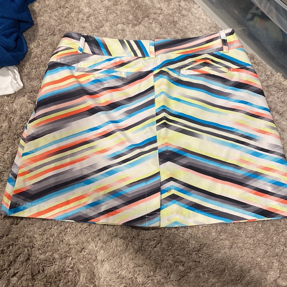 Golf skirt - Picture 2 of 3